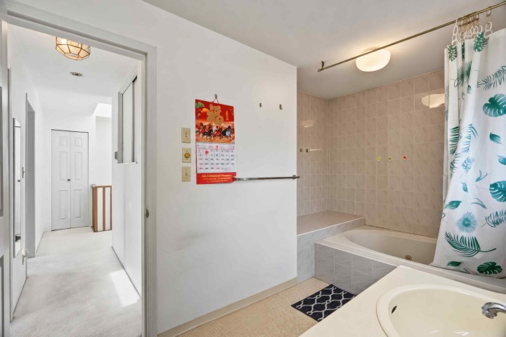 Photo 25 at 5036 Sherbrooke Street, Knight, Vancouver East