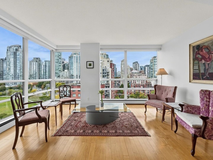 Photo 1 at 16D - 139 Drake Street, Yaletown, Vancouver West