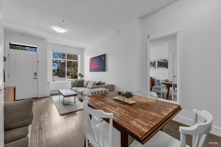 Photo 7 at 5795 Wales Street, Killarney VE, Vancouver East