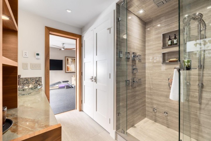 Photo 12 at 3240 W 1st Avenue, Kitsilano, Vancouver West