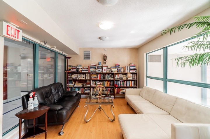Photo 22 at 1502 - 939 Homer Street, Yaletown, Vancouver West