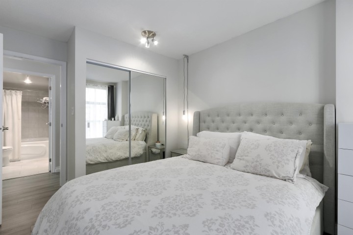 Photo 14 at 1502 - 939 Homer Street, Yaletown, Vancouver West