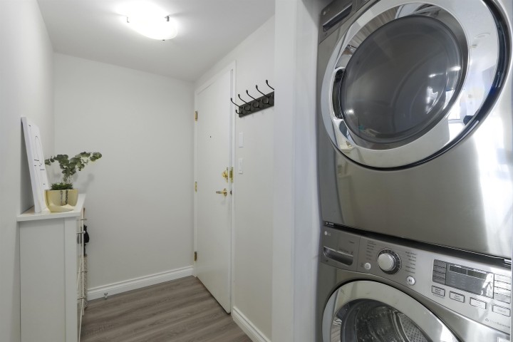 Photo 18 at 1502 - 939 Homer Street, Yaletown, Vancouver West