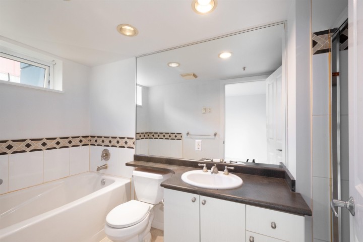 Photo 24 at 401 - 1485 W 6th Avenue, False Creek, Vancouver West