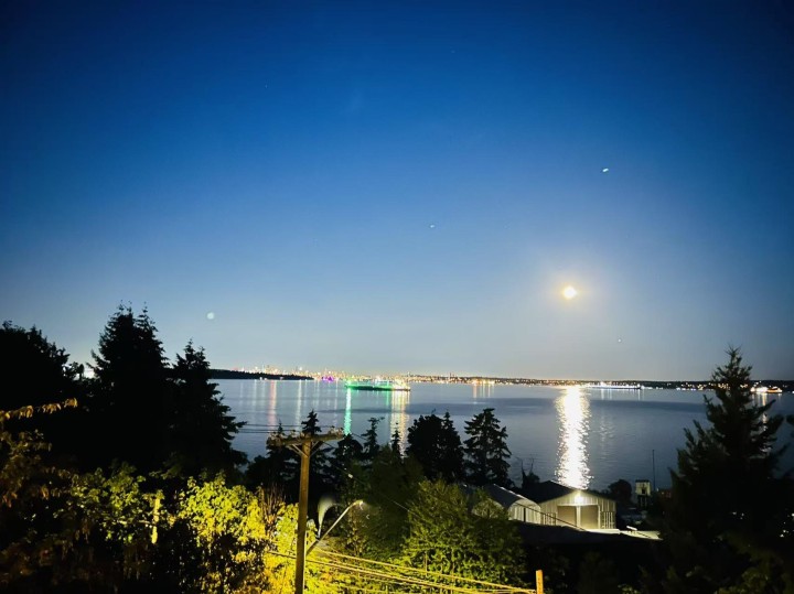 Photo 27 at 4180B Rose Crescent, Sandy Cove, West Vancouver
