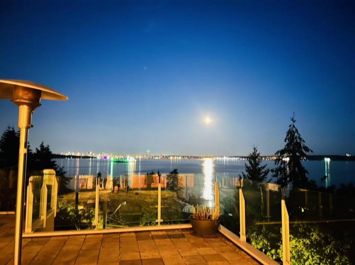 Photo 28 at 4180B Rose Crescent, Sandy Cove, West Vancouver