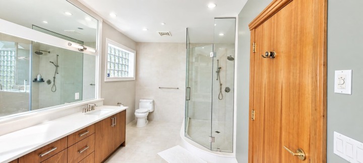 Photo 14 at 4180B Rose Crescent, Sandy Cove, West Vancouver