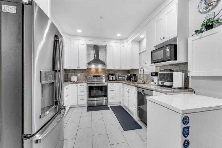 Photo 13 at 546 E 44th Avenue, Fraser VE, Vancouver East