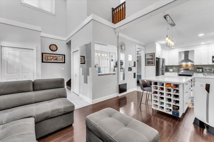 Photo 10 at 546 E 44th Avenue, Fraser VE, Vancouver East