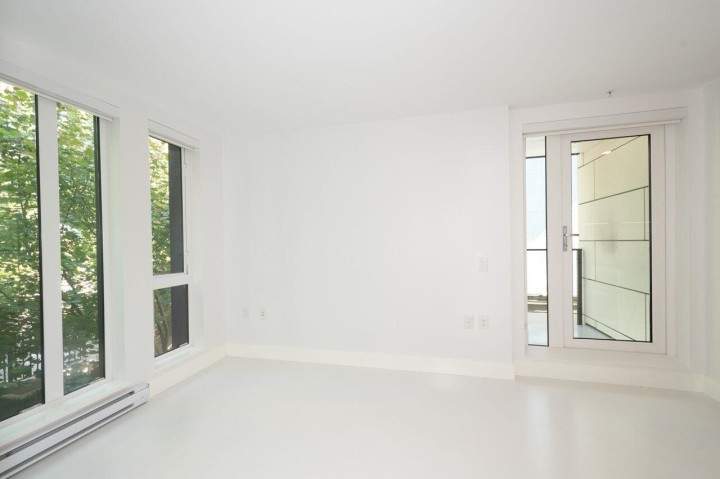 Photo 8 at 203 - 2239 W 7th Avenue, Kitsilano, Vancouver West