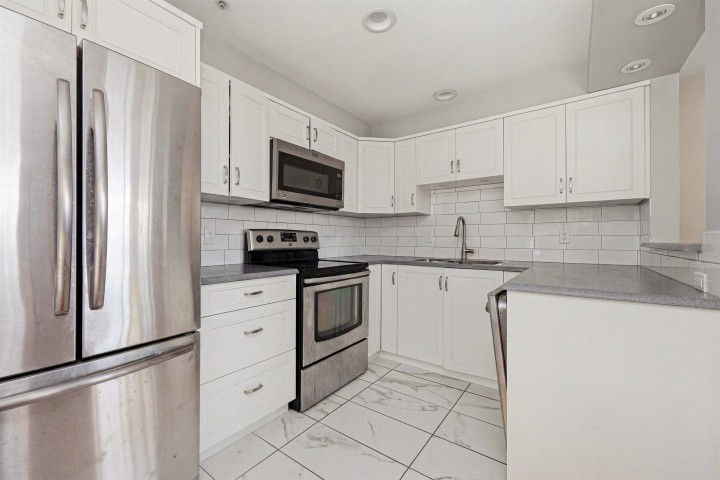 Photo 8 at 408 - 2211 Wall Street, Hastings, Vancouver East