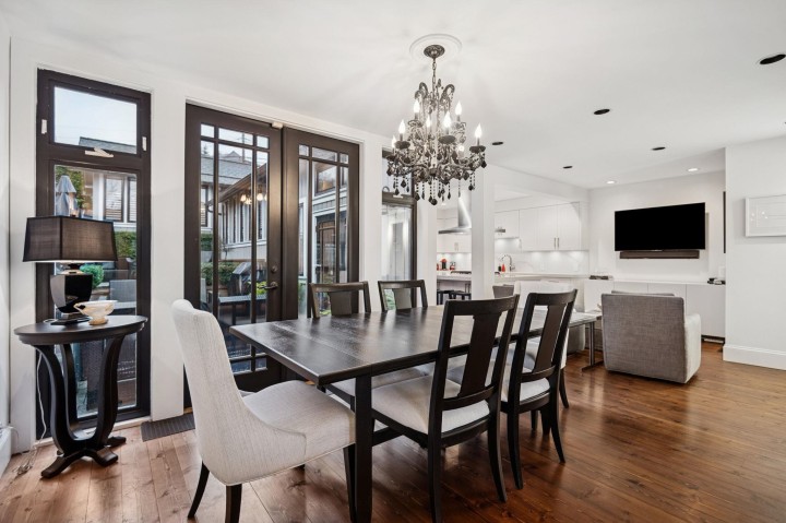Photo 5 at 3814 W 11 Avenue, Point Grey, Vancouver West