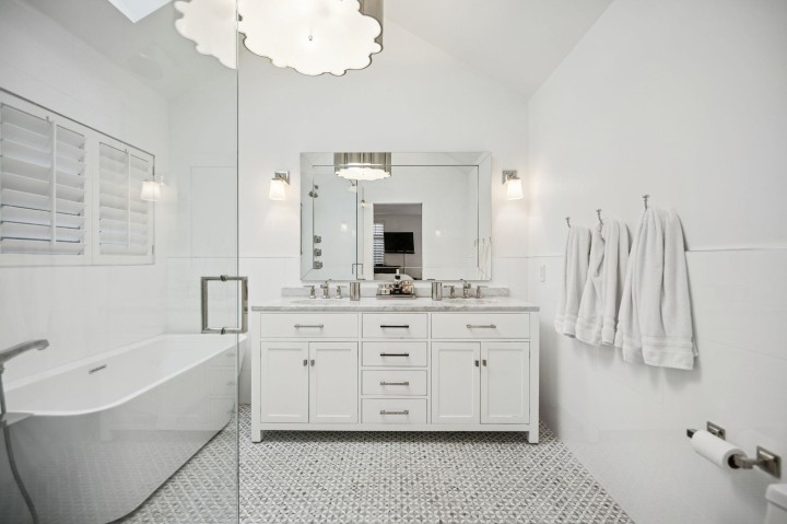Photo 14 at 3814 W 11 Avenue, Point Grey, Vancouver West