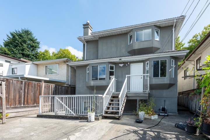 Photo 13 at 6775 Culloden Street, South Vancouver, Vancouver East