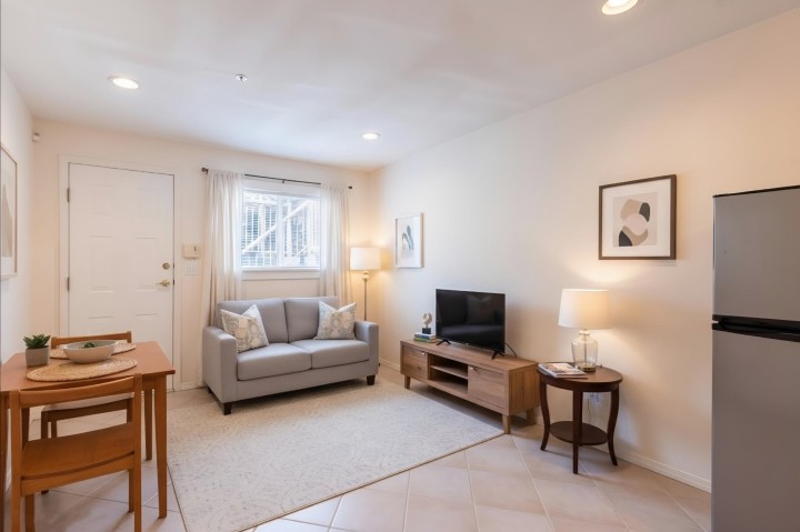 Photo 14 at 6775 Culloden Street, South Vancouver, Vancouver East