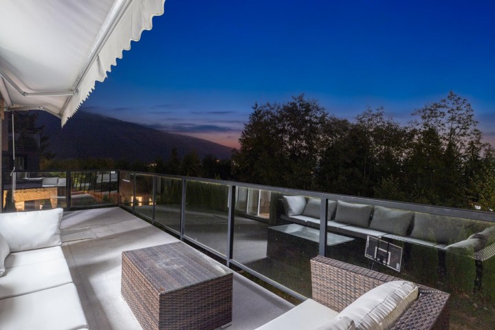 Photo 37 at 520 Ballantree Place, Glenmore, West Vancouver