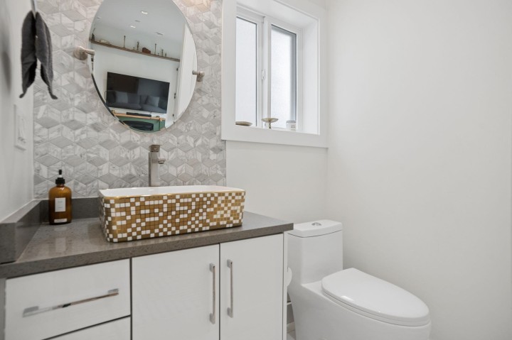Photo 12 at 1604 E 36th Avenue, Knight, Vancouver East