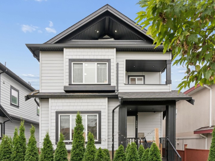 Photo 1 at 1604 E 36th Avenue, Knight, Vancouver East