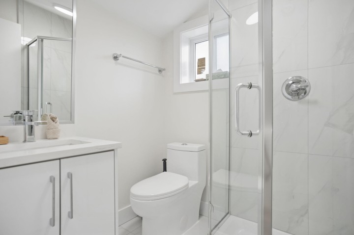Photo 15 at 1604 E 36th Avenue, Knight, Vancouver East
