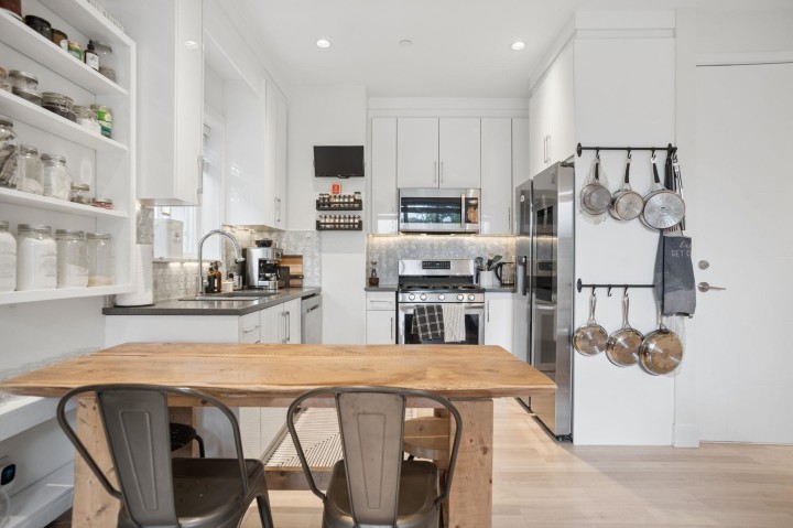 Photo 8 at 1604 E 36th Avenue, Knight, Vancouver East