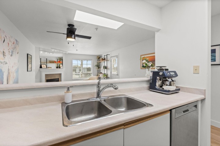 Photo 15 at 407 - 1950 E 11th Avenue, Grandview Woodland, Vancouver East