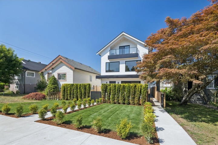 Photo 3 at 1 - 2815 Trinity Street, Hastings Sunrise, Vancouver East