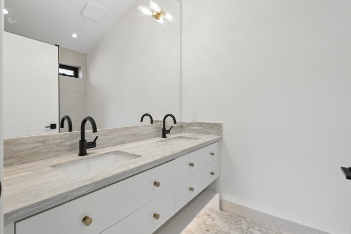 Photo 37 at 1 - 2815 Trinity Street, Hastings Sunrise, Vancouver East