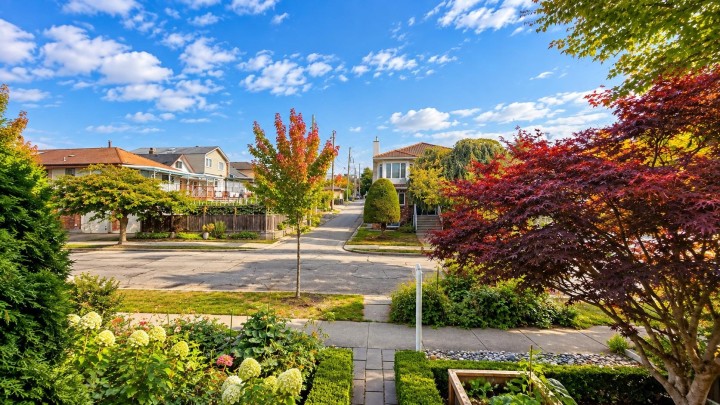 Photo 4 at 2436 Turner Street, Renfrew VE, Vancouver East