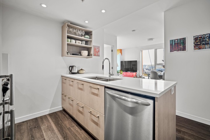 Photo 12 at 909 - 955 E Hastings Street, Strathcona, Vancouver East