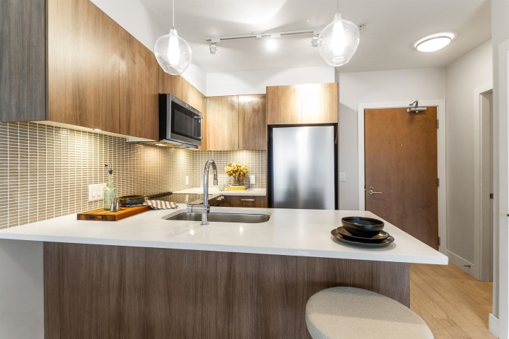 Photo 7 at 509 - 2477 Carolina Street, Mount Pleasant VE, Vancouver East