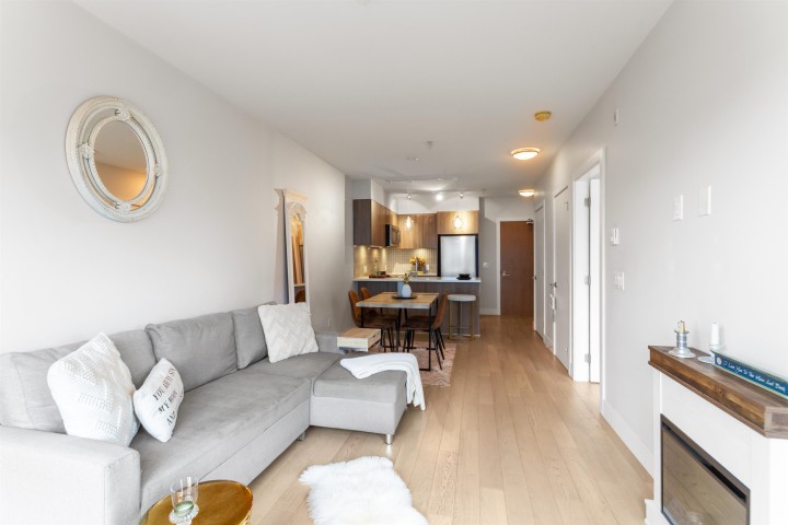 Photo 4 at 509 - 2477 Carolina Street, Mount Pleasant VE, Vancouver East