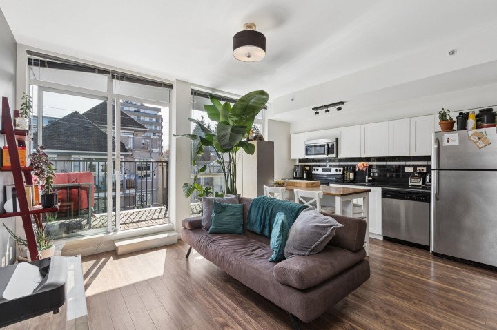 Photo 1 at 406 - 2511 Quebec Street, Mount Pleasant VE, Vancouver East