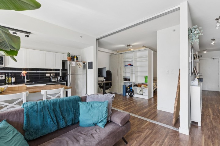 Photo 5 at 406 - 2511 Quebec Street, Mount Pleasant VE, Vancouver East