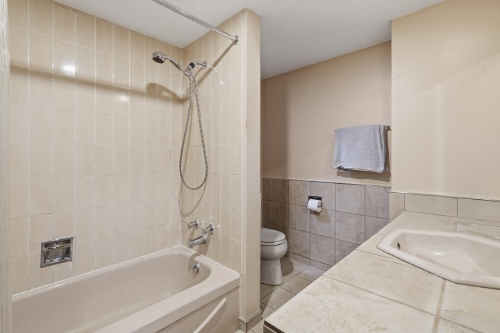 Photo 16 at 792 W 54th Avenue, South Cambie, Vancouver West