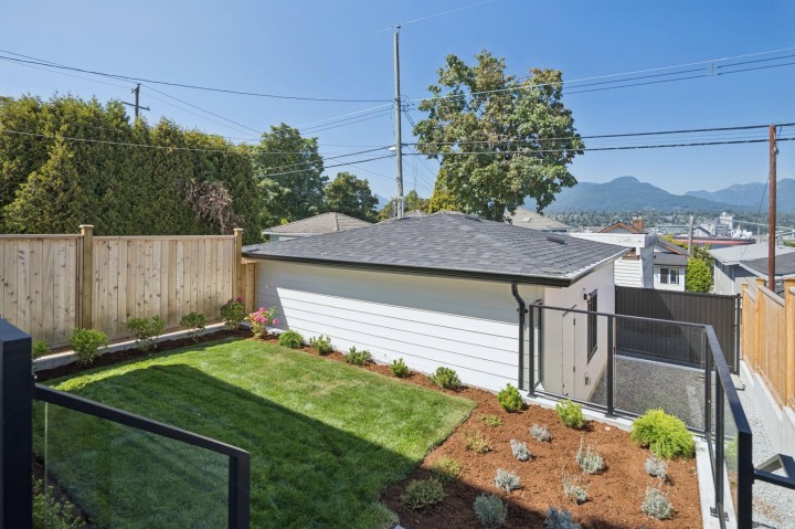 Photo 38 at 2 - 2815 Trinity Street, Hastings Sunrise, Vancouver East