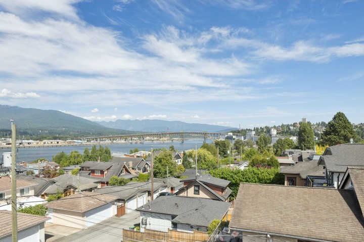 Photo 37 at 2 - 2815 Trinity Street, Hastings Sunrise, Vancouver East