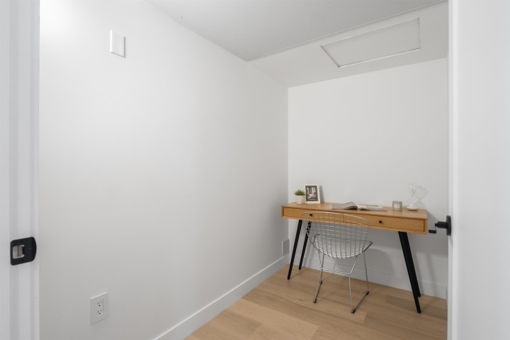 Photo 7 at 1010 W 52nd Avenue, South Granville, Vancouver West
