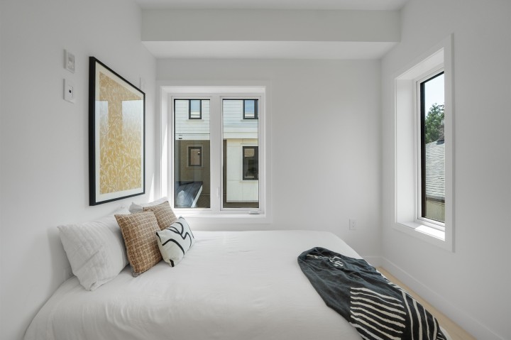 Photo 10 at 1012 W 52nd Avenue, South Granville, Vancouver West