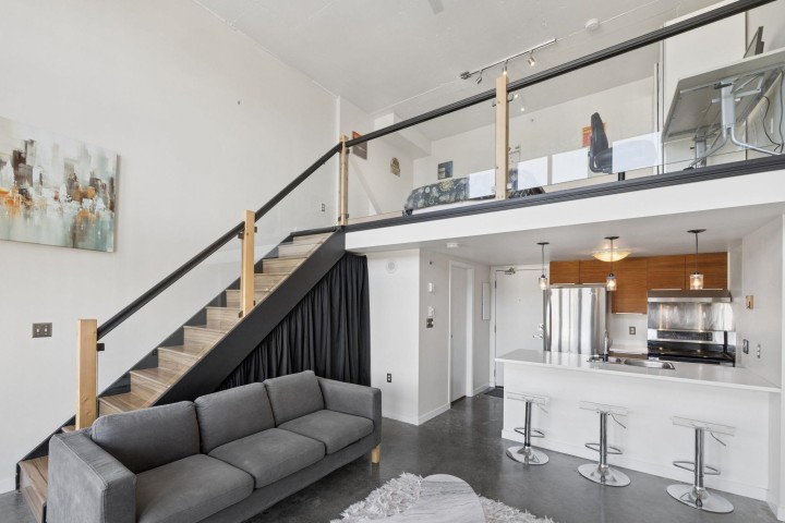 Photo 10 at 609 - 22 E Cordova Street, Downtown VE, Vancouver East
