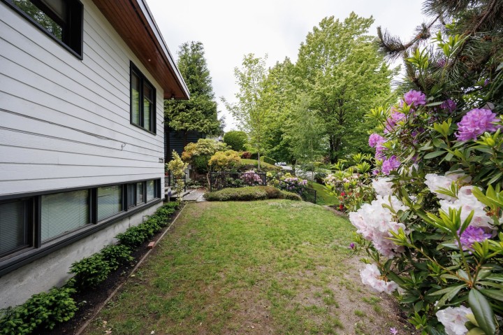 Photo 6 at 2220 W 32nd Avenue, Quilchena, Vancouver West