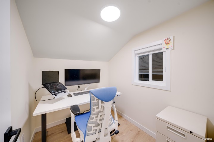 Photo 19 at 2343 W 45th Avenue, Kerrisdale, Vancouver West