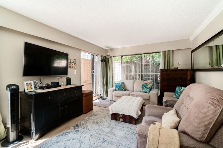 Photo 1 at 102 - 2190 W 8th Avenue, Kitsilano, Vancouver West