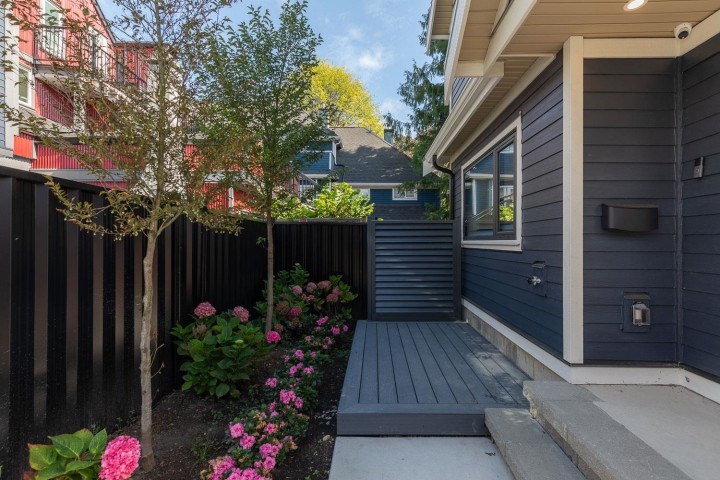Photo 14 at 22 W 14th Avenue, Mount Pleasant VW, Vancouver West