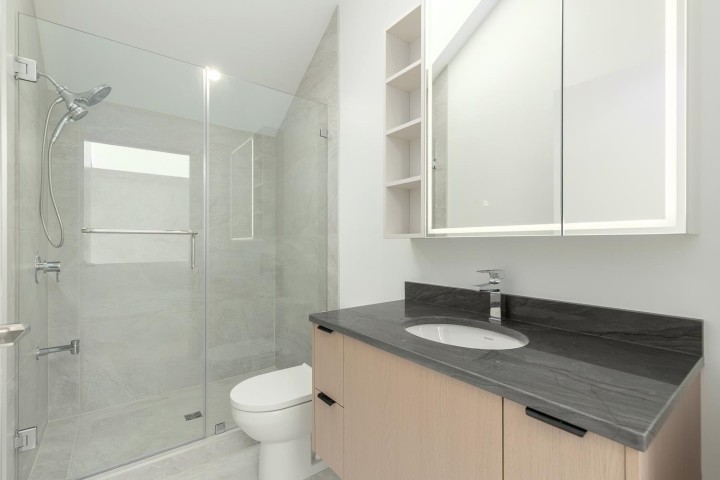 Photo 11 at 22 W 14th Avenue, Mount Pleasant VW, Vancouver West
