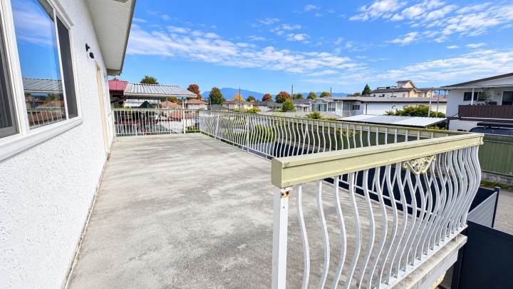 Photo 9 at 3326 Slocan Street, Renfrew Heights, Vancouver East