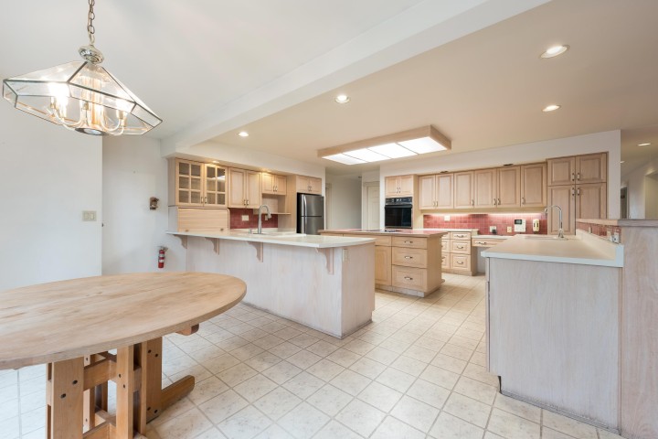 Photo 9 at 7289 Marguerite Street, South Granville, Vancouver West