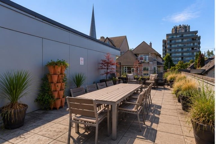 Photo 2 at 409 - 2511 Quebec Street, Mount Pleasant VE, Vancouver East