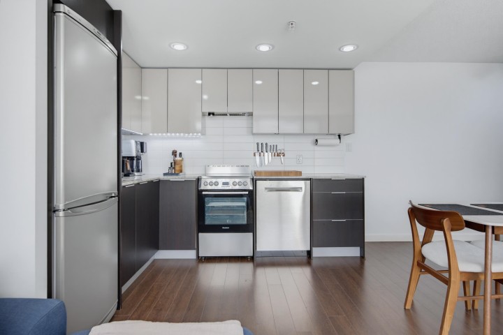 Photo 17 at 211 - 445 W 2nd Avenue, False Creek, Vancouver West