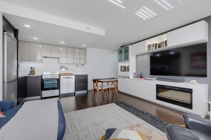 Photo 12 at 211 - 445 W 2nd Avenue, False Creek, Vancouver West
