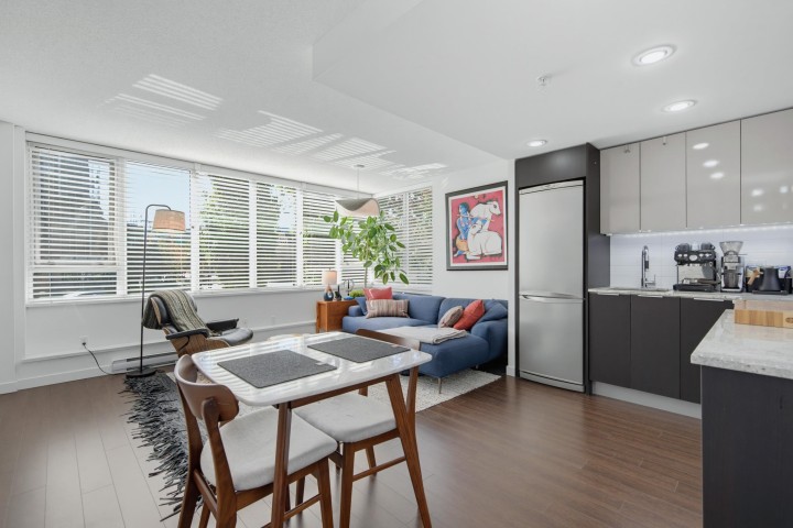 Photo 7 at 211 - 445 W 2nd Avenue, False Creek, Vancouver West